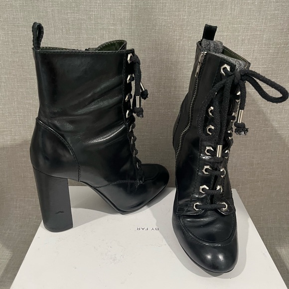 KURT GEIGER LONDON Laced and zippered ankle boots in black, size 39. - Picture 2 of 15